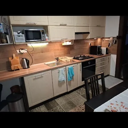 Krasny 3 Izbovy Bratislava-lamac ブラチスラヴァ