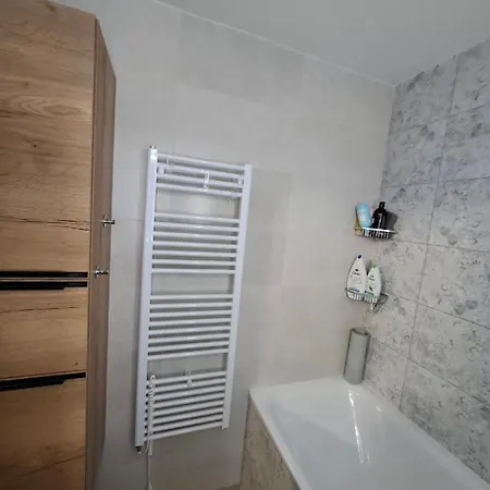 Krasny 3 Izbovy Bratislava-lamac Apartment *