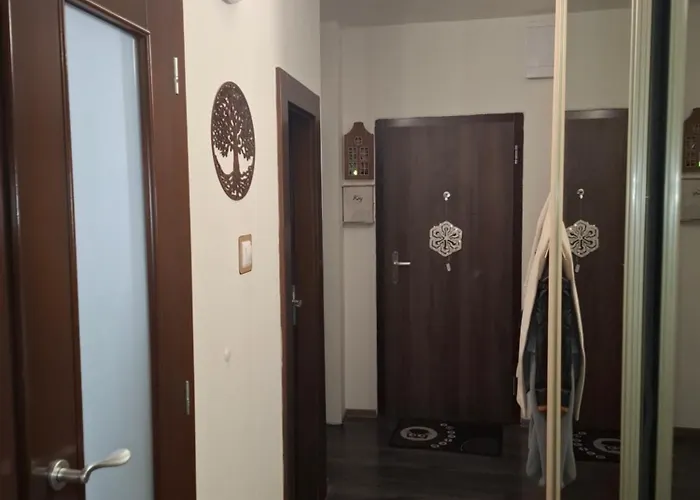 Krasny 3 Izbovy Bratislava-lamac Daire *